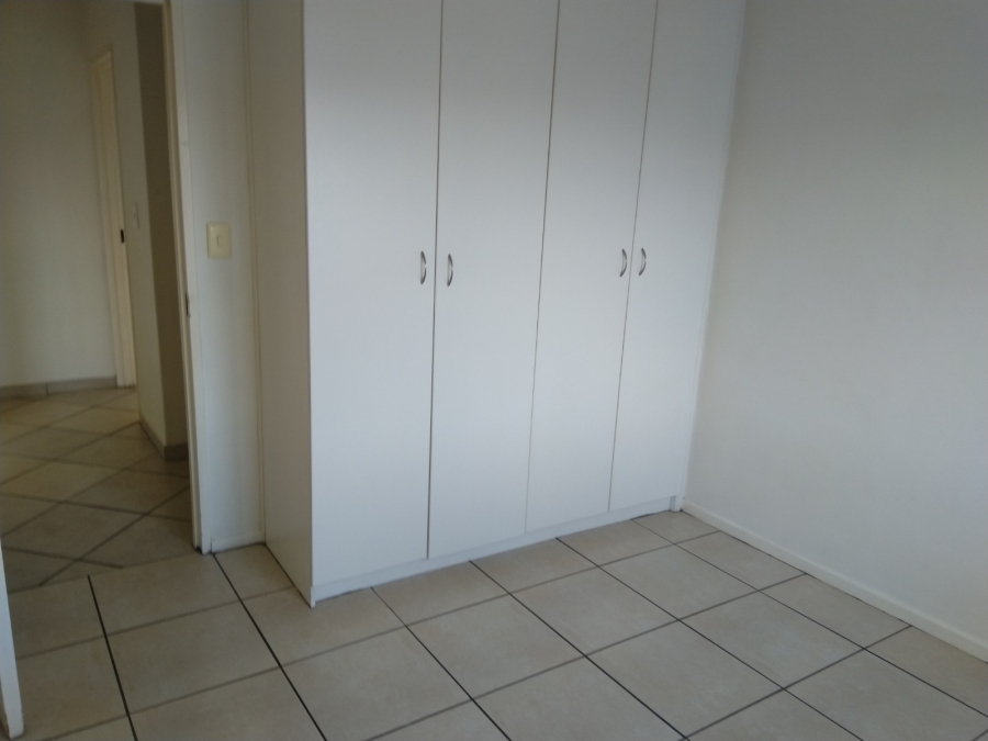 To Let 3 Bedroom Property for Rent in Longlands Western Cape